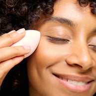 Brushworks Precision Oval Complexion Sponge